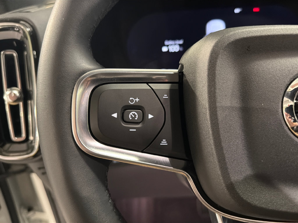 Certified 2023 Volvo C40 P8 Recharge Ultimate AWD/4WD image 13