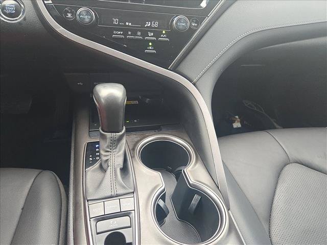 Used 2023 Toyota Camry XSE FWD image 13