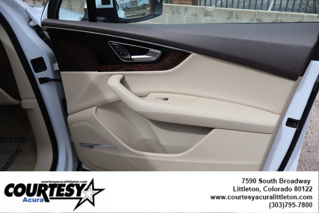 Used 2018 Audi Q7 3.0T Premium Plus AWD/4WD image 35