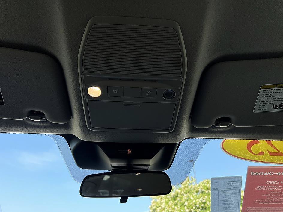 Certified 2025 Nissan Kicks SR AWD/4WD image 26