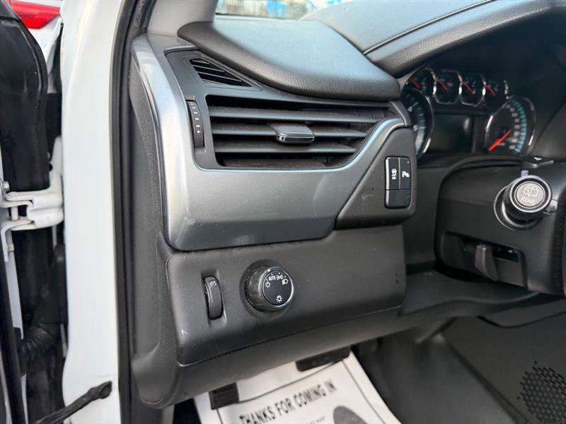 Used 2018 Chevrolet Tahoe 2WD image 17