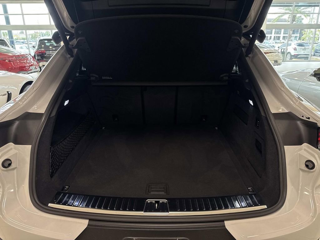 Used 2024 Porsche Cayenne Turbo GT image 8