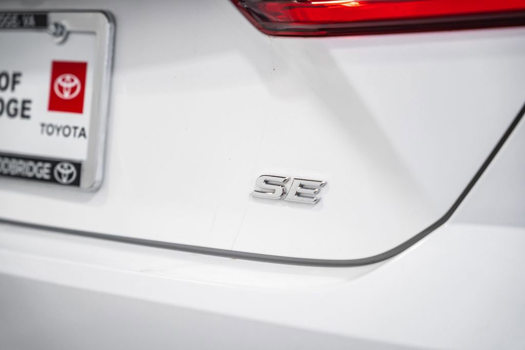 Used 2025 Toyota Camry SE FWD image 7