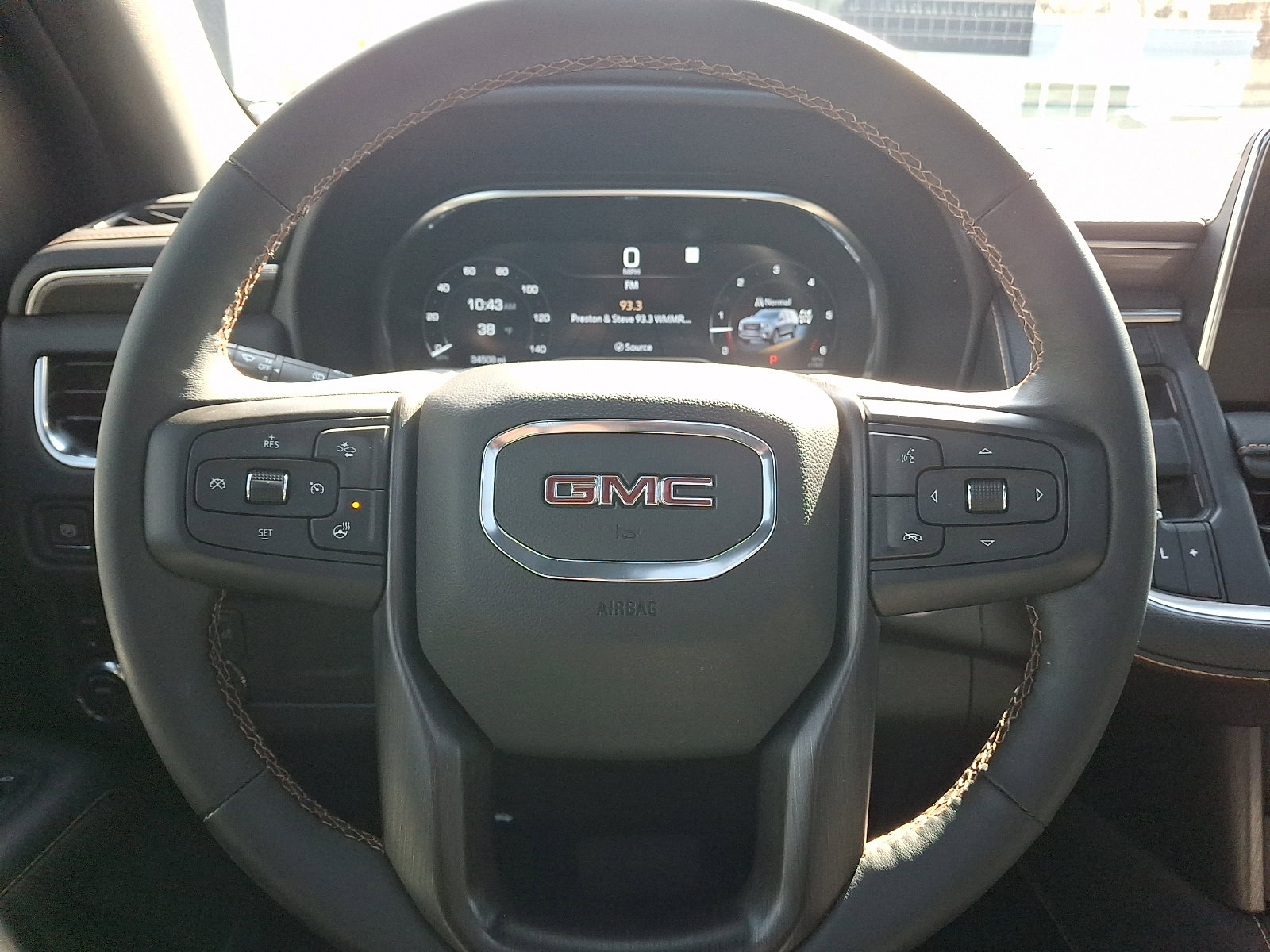 Used 2023 GMC Yukon AT4 image 19