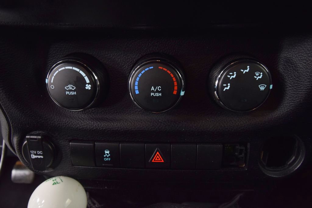 Used 2013 Jeep Wrangler Sport image 30