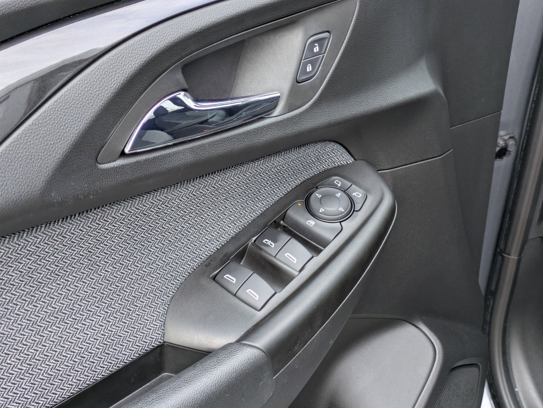 Certified 2022 Chevrolet TrailBlazer LT w/ LPO, Blackout Package image 12