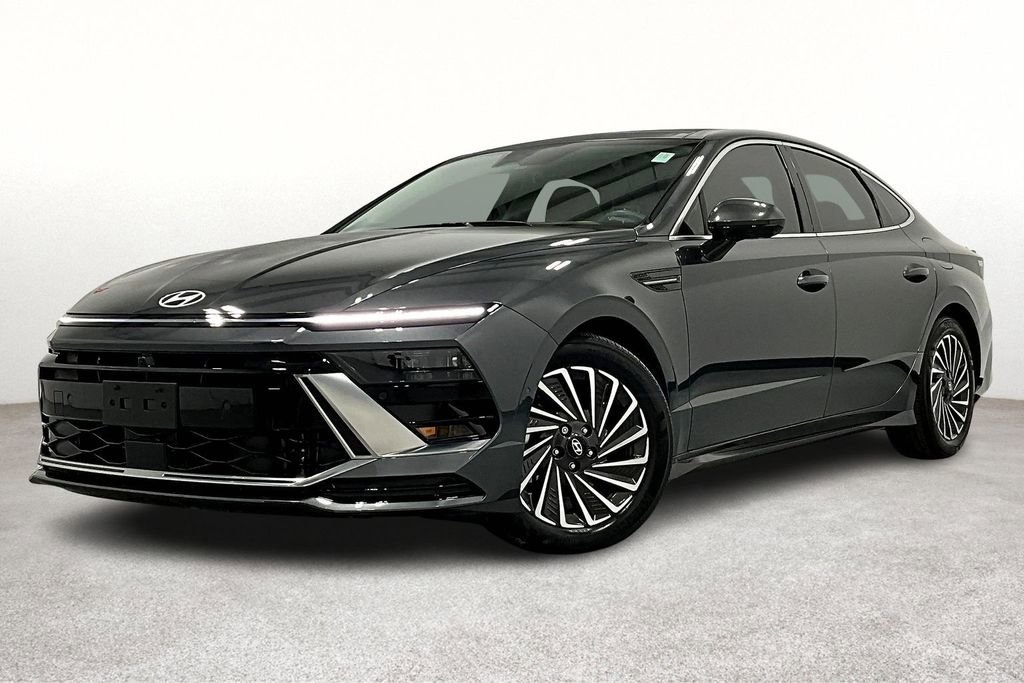 Certified 2025 Hyundai Sonata Limited image 14