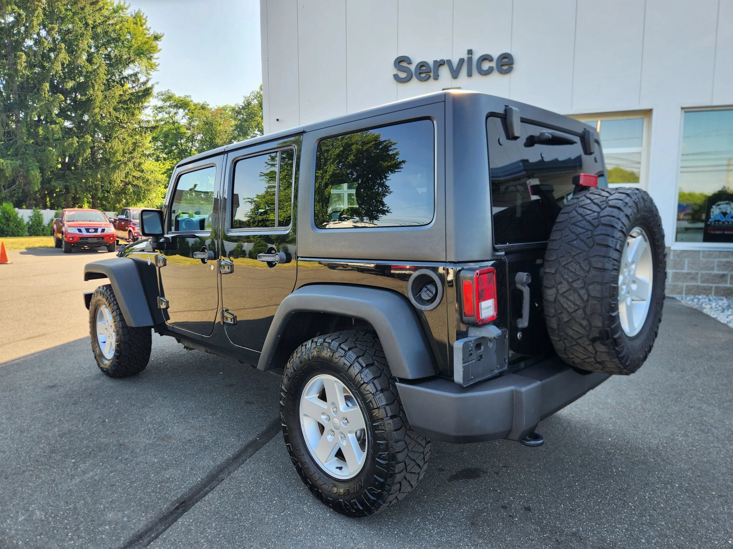 Used 2017 Jeep Wrangler Unlimited Sport w/ Quick Order Package 24S AWD/4WD image 11