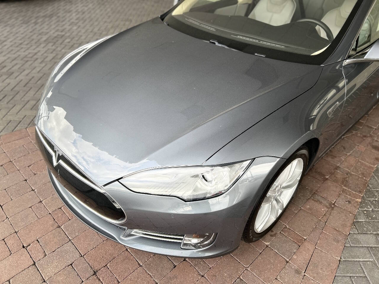 Used 2014 Tesla Model S 85 RWD image 32
