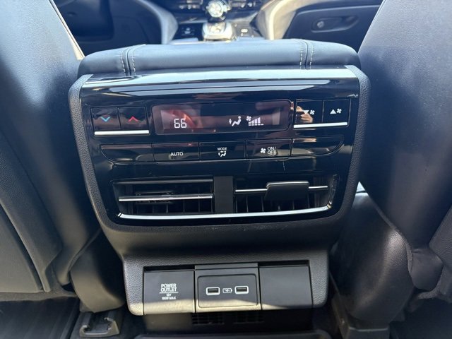 Used 2023 Acura MDX SH-AWD w/ Technology Package image 17