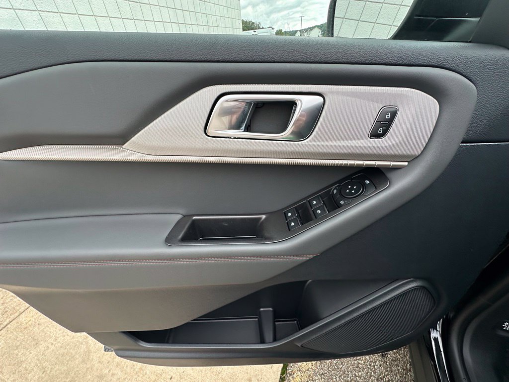 New 2027 Ford Explorer Active w/ Active Comfort Package AWD/4WD image 17
