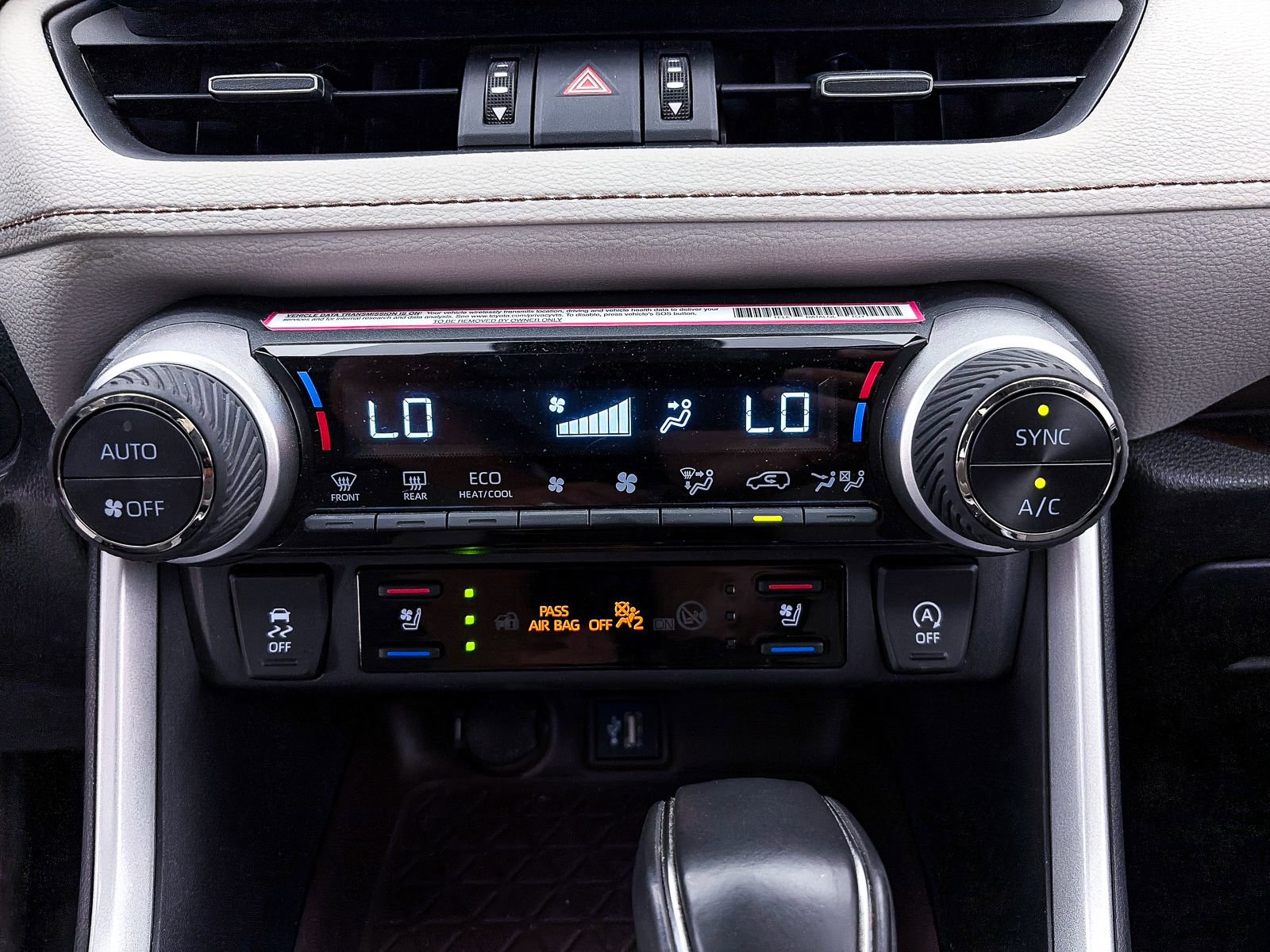 Used 2024 Toyota RAV4 Limited image 23