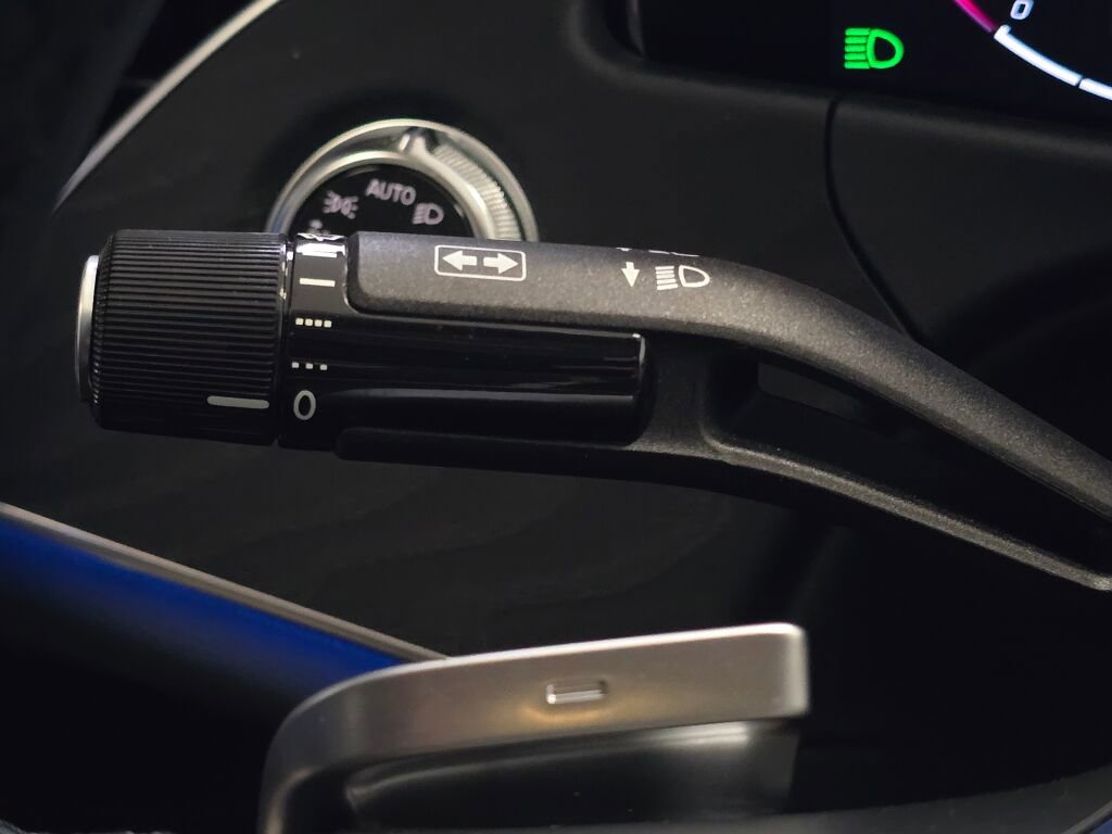 Used 2024 Mercedes-Benz E 350 4MATIC Sedan image 37