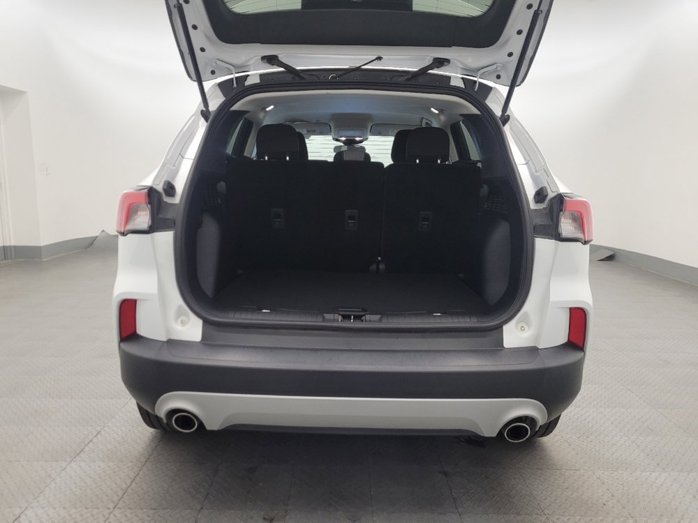 Used 2022 Ford Escape SE image 29