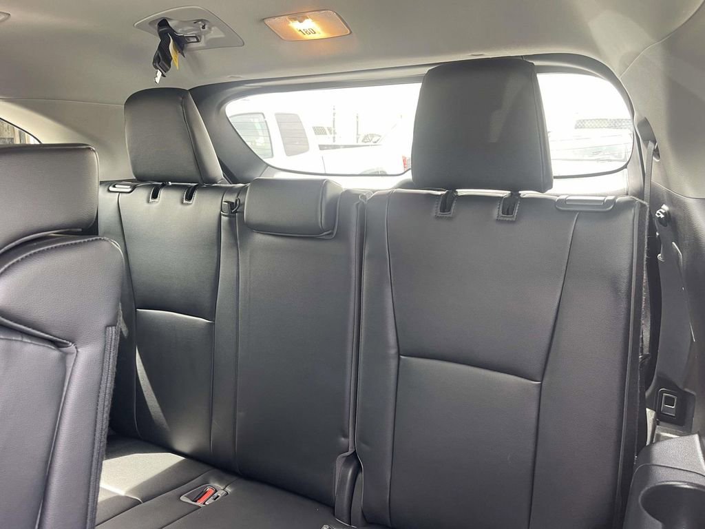Used 2023 Toyota Highlander XLE image 50