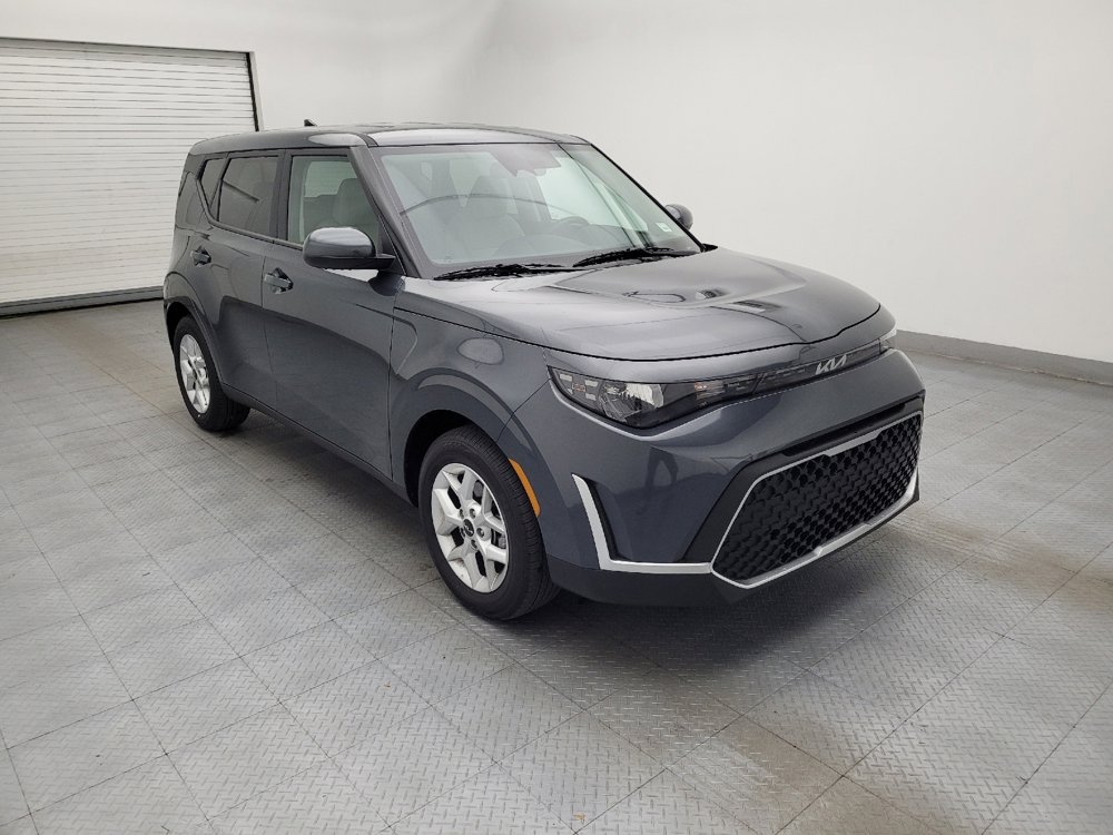 Used 2025 Kia Soul LX image 13