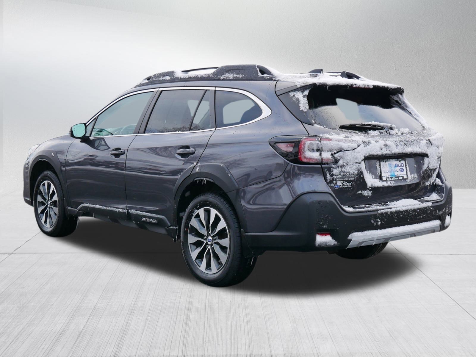 Used 2023 Subaru Outback Limited image 5
