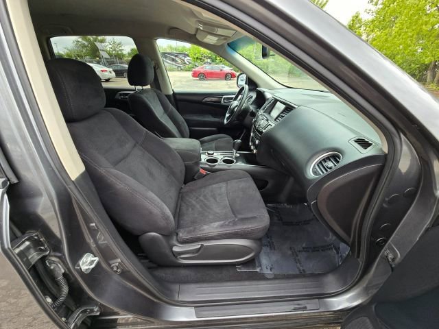 Used 2016 Nissan Pathfinder SV AWD/4WD image 16