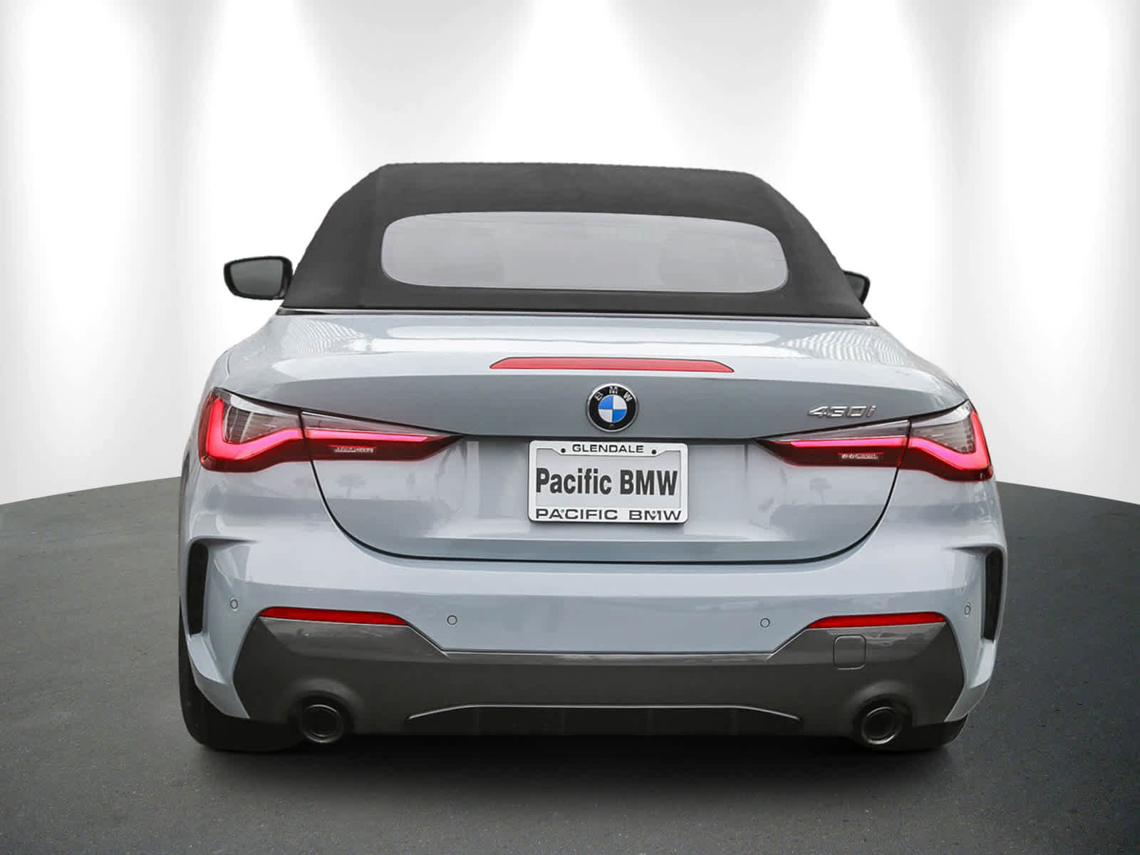 Certified 2023 BMW 430i Convertible w/ M Sport Package image 5