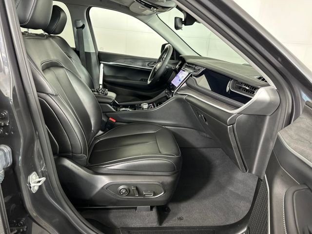 Used 2023 Jeep Grand Cherokee 4WD 4xe image 28