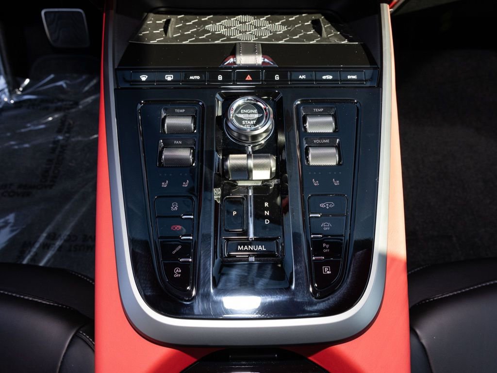 New 2026 Aston Martin DBX 707 image 38