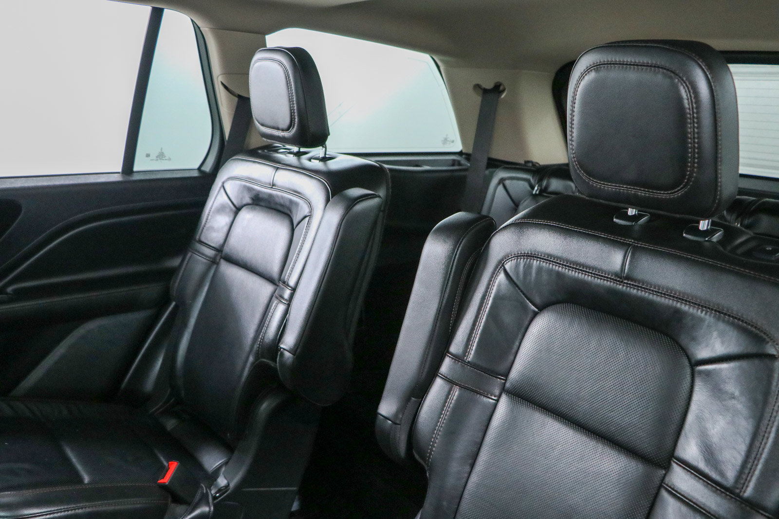Used 2024 Lincoln Aviator Reserve w/ Jet Package RWD image 25