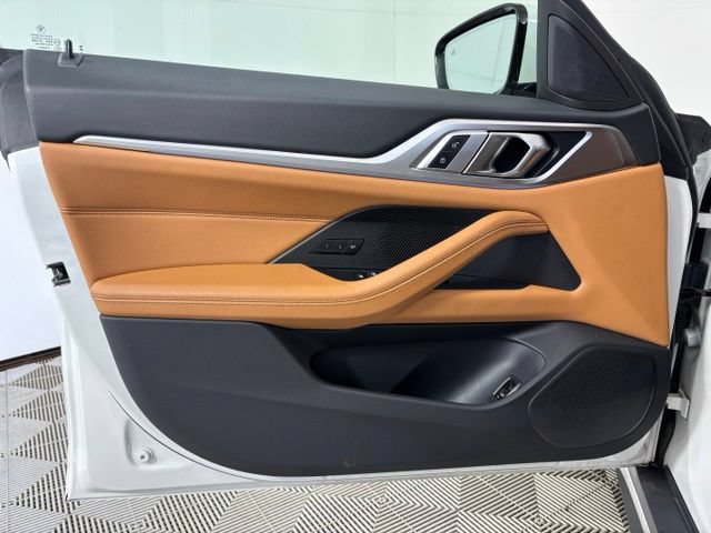 Used 2023 BMW i4 eDrive35 w/ Premium Package RWD image 9
