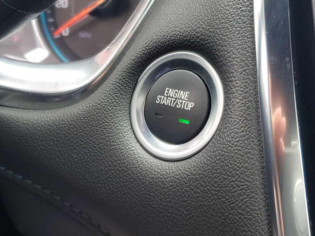 Certified 2023 Chevrolet Traverse LT FWD image 17