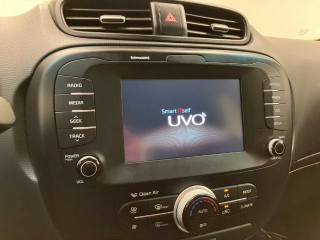 Used 2018 Kia Soul + FWD image 40