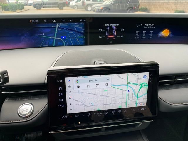 New 2025 Lincoln Nautilus Reserve image 21