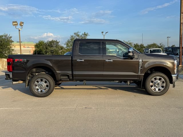 Used 2025 Ford F250 Lariat w/ Lariat Ultimate Package AWD/4WD image 3