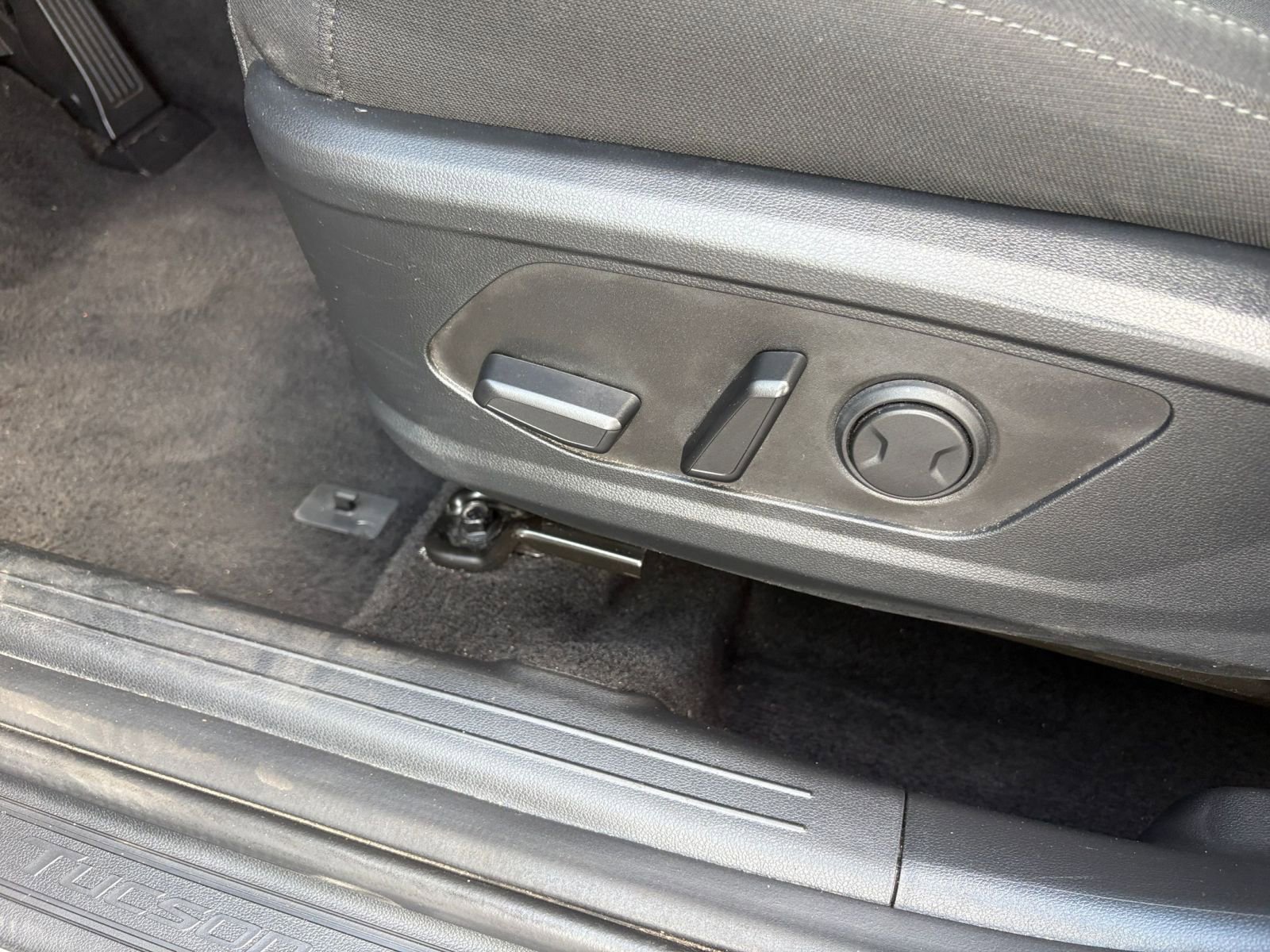 Used 2025 Hyundai Tucson SEL AWD/4WD image 23
