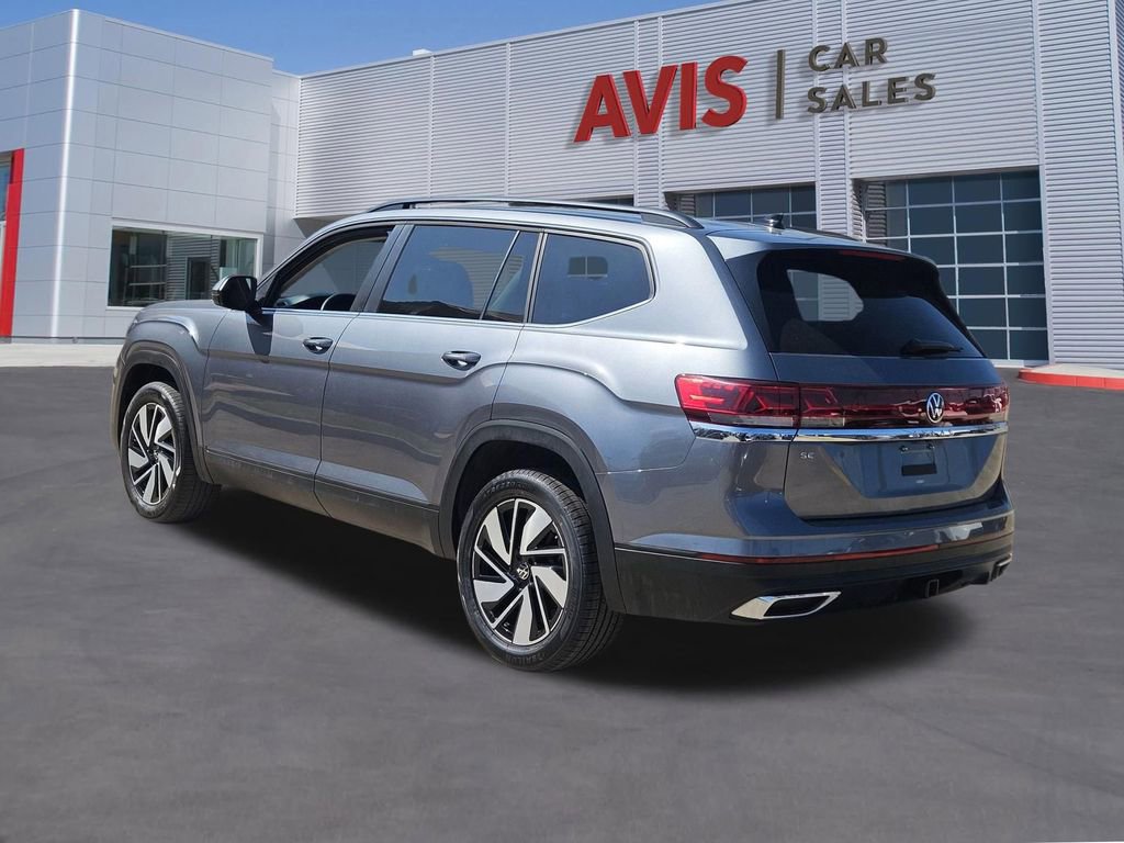 Used 2025 Volkswagen Atlas SE image 3