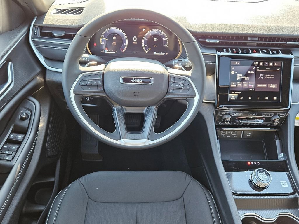 New 2025 Jeep Grand Cherokee Laredo X w/ Luxury Tech Group I image 12