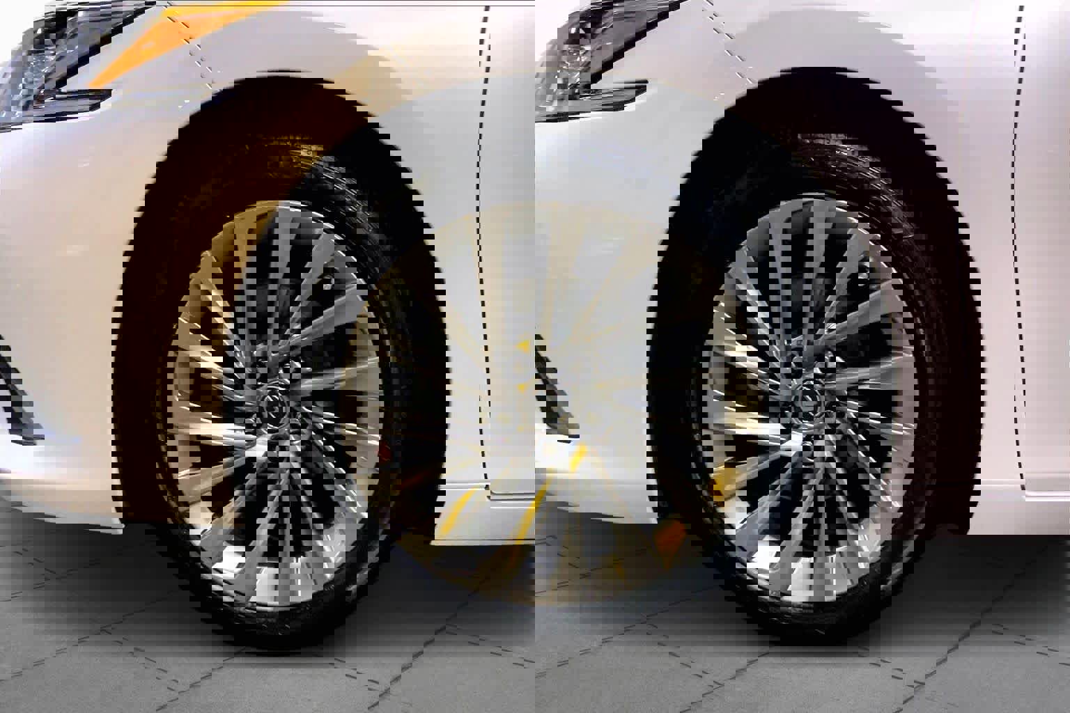 Used 2019 Lexus ES 350 w/ Accessory Package 2 image 11