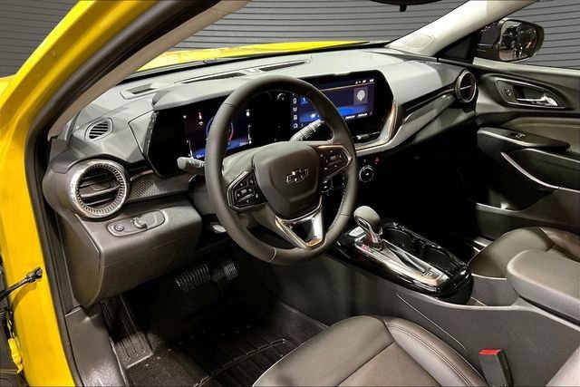 Certified 2025 Chevrolet Trax ACTIV w/ Driver Confidence Package FWD image 13