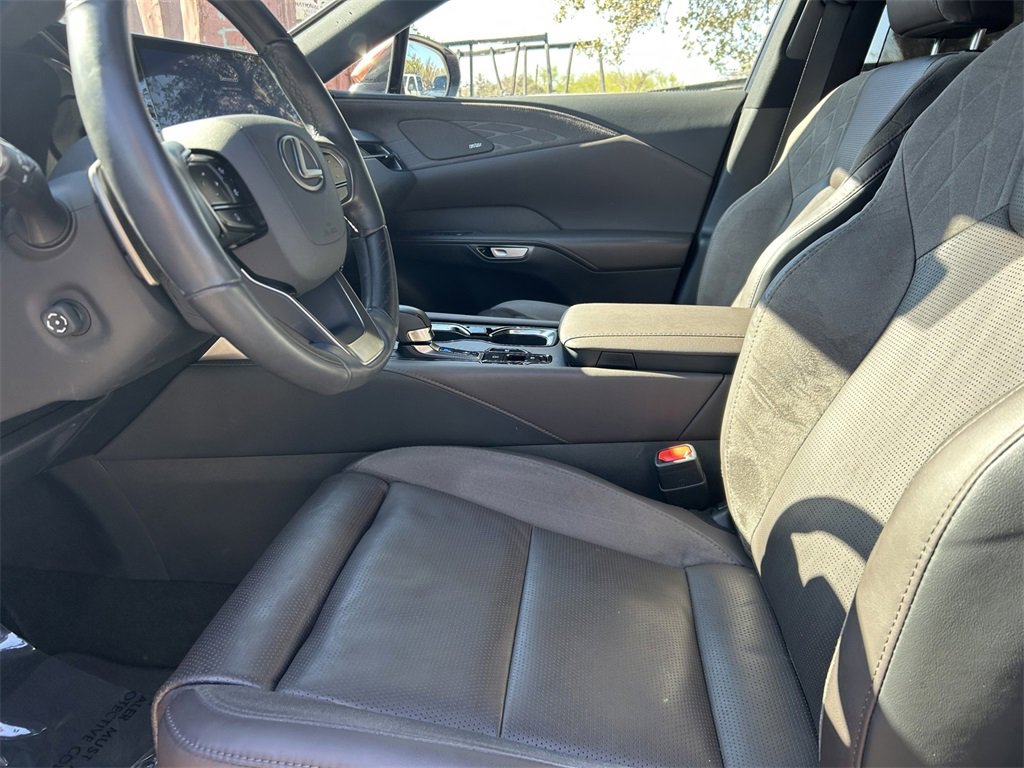 Used 2024 Lexus RX 350 image 10