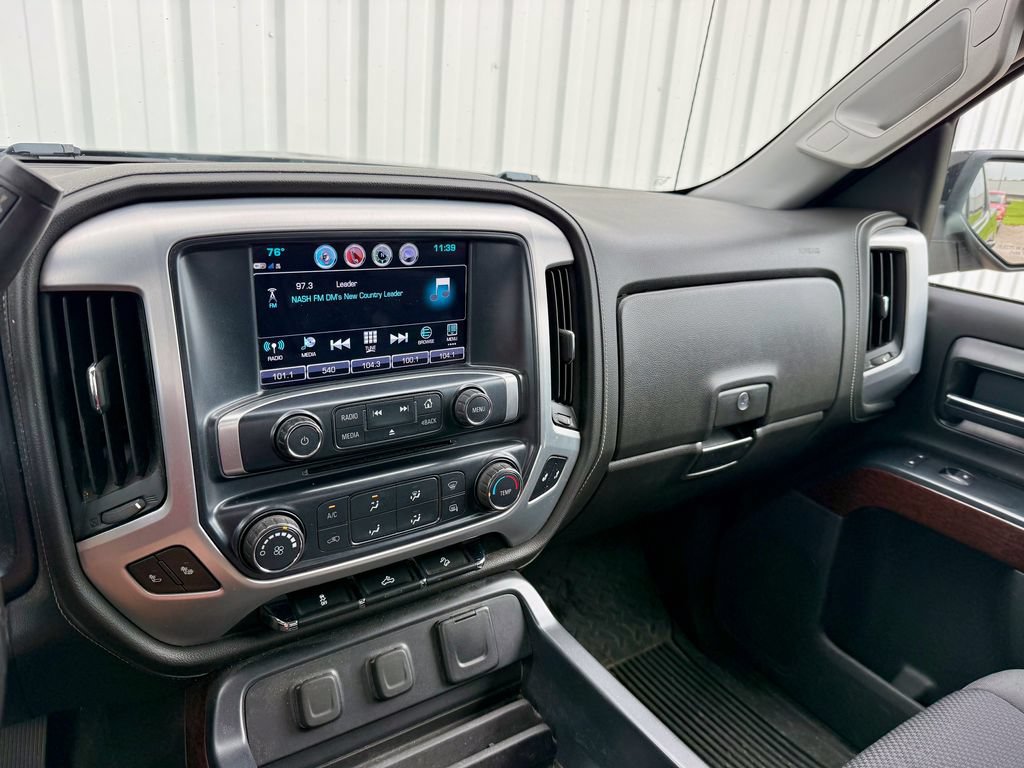 Used 2018 GMC Sierra 1500 SLE w/ Suspension Package, Off-Road AWD/4WD image 17