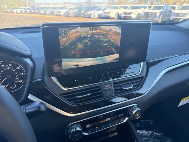 New 2025 Nissan Altima 2.5 SR w/ SR Premium Package FWD image 17