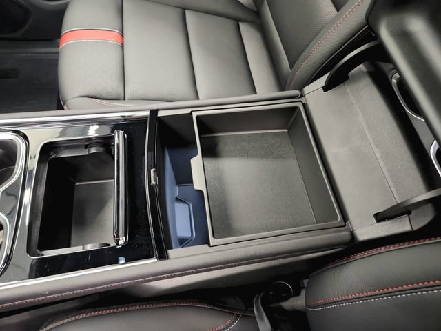 New 2026 Chevrolet Traverse RS w/ LPO, Floor Liner Package FWD image 34