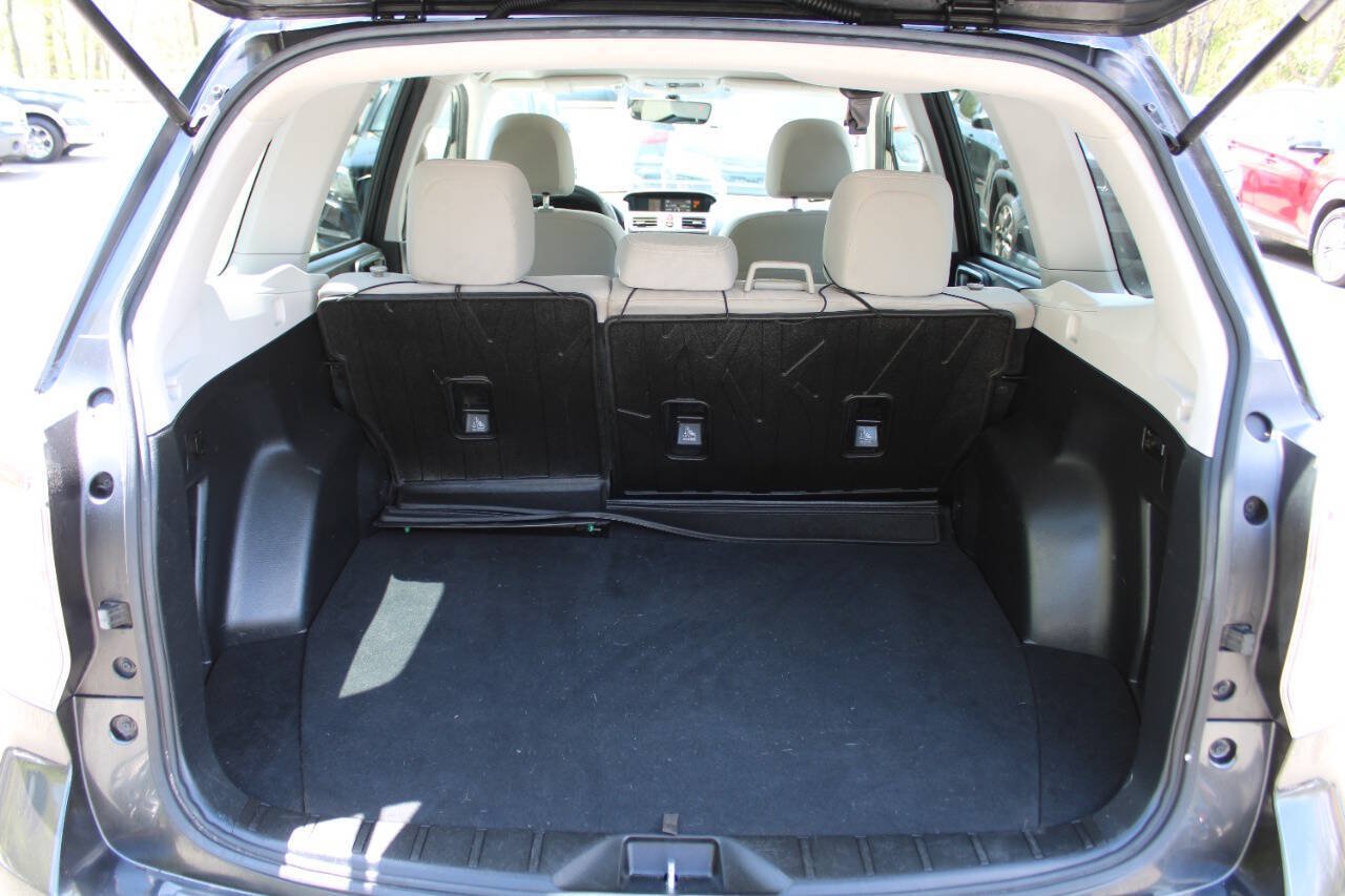 Used 2018 Subaru Forester 2.5i Premium w/ Protection Package #1 AWD/4WD image 15