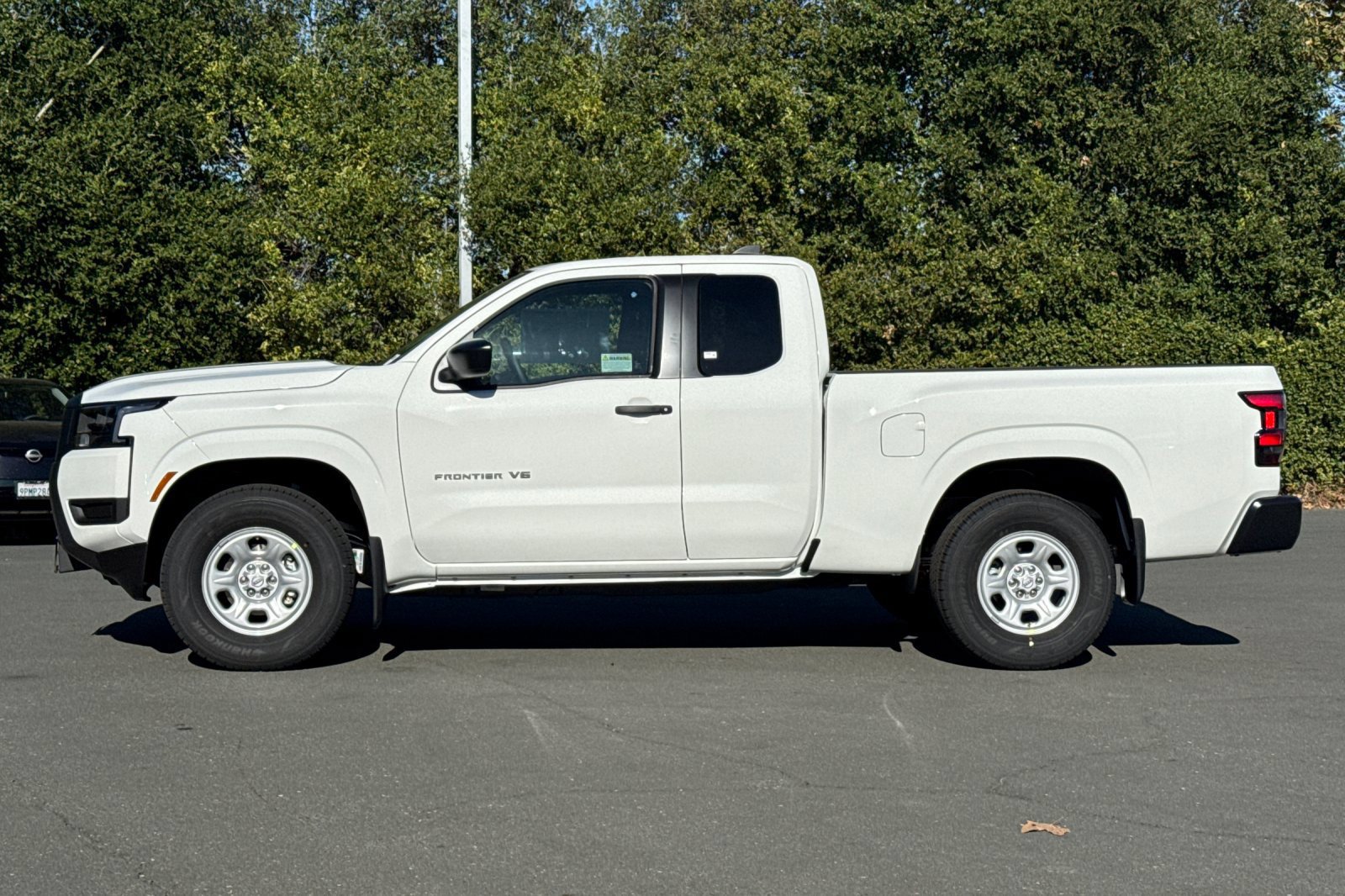 New 2027 Nissan Frontier S RWD image 7