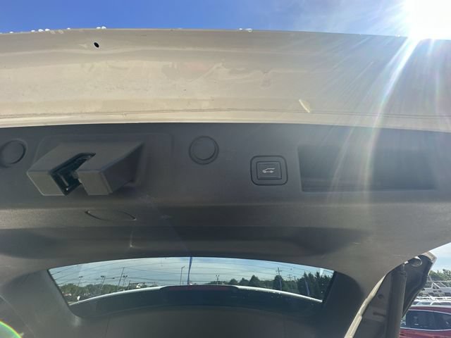 Used 2019 Chevrolet Equinox LT w/ Sun & Navigation Package FWD image 45