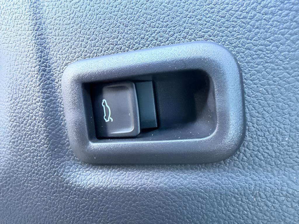 Used 2026 Volkswagen Tiguan SEL R-Line image 22