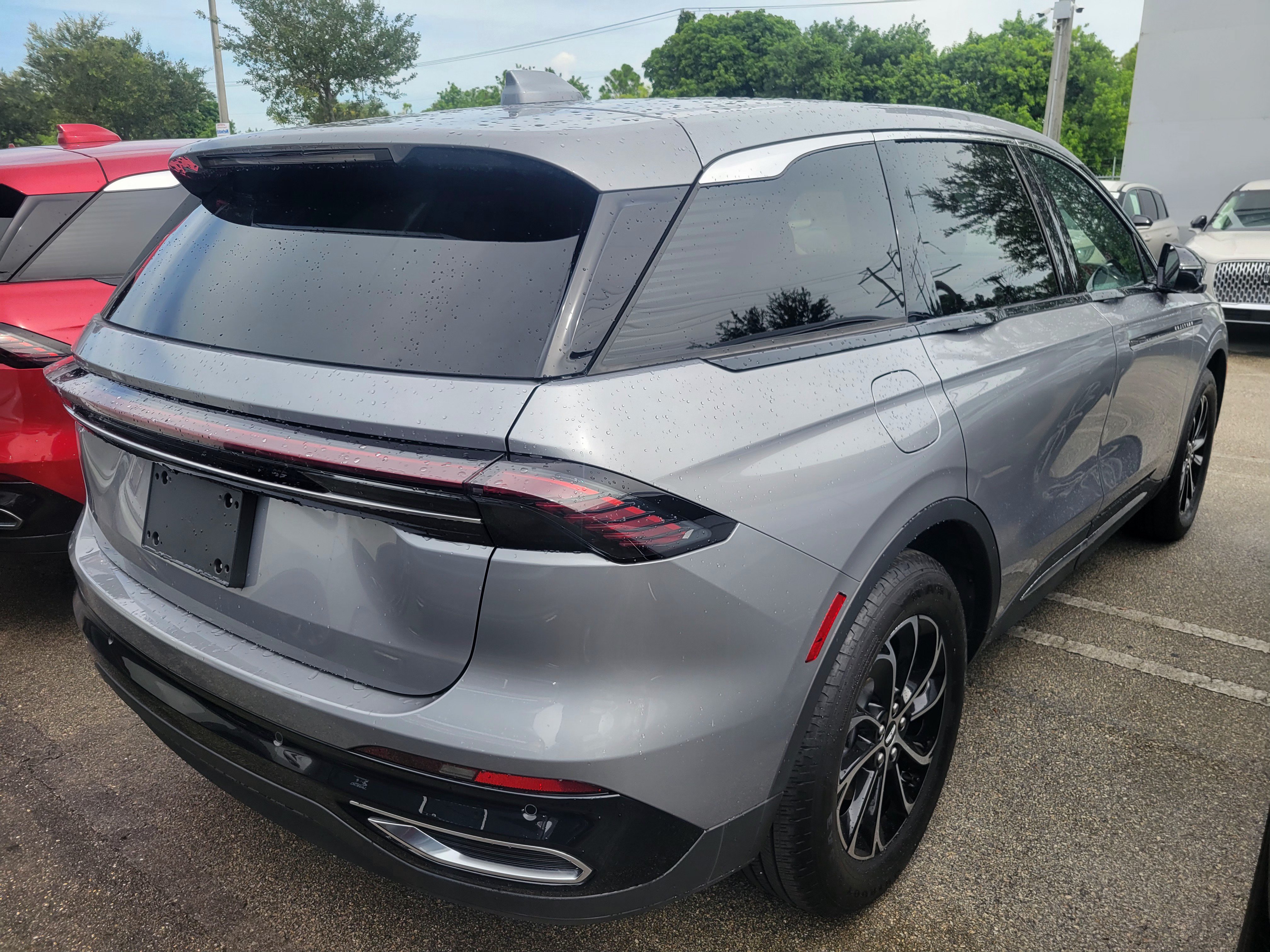 Certified 2025 Lincoln Nautilus Premier AWD/4WD image 4