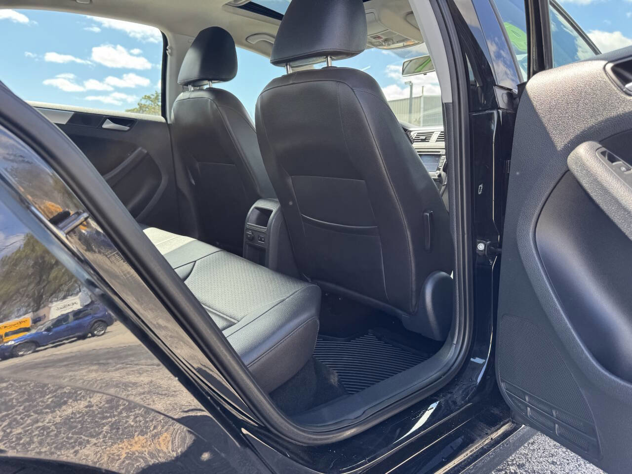 Used 2014 Volkswagen Jetta SE image 31