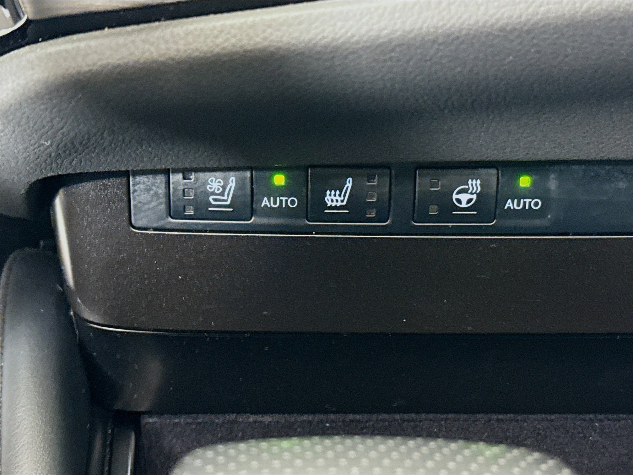 Certified 2023 Lexus ES 350 F Sport w/ Accessory Package (Z2) image 22