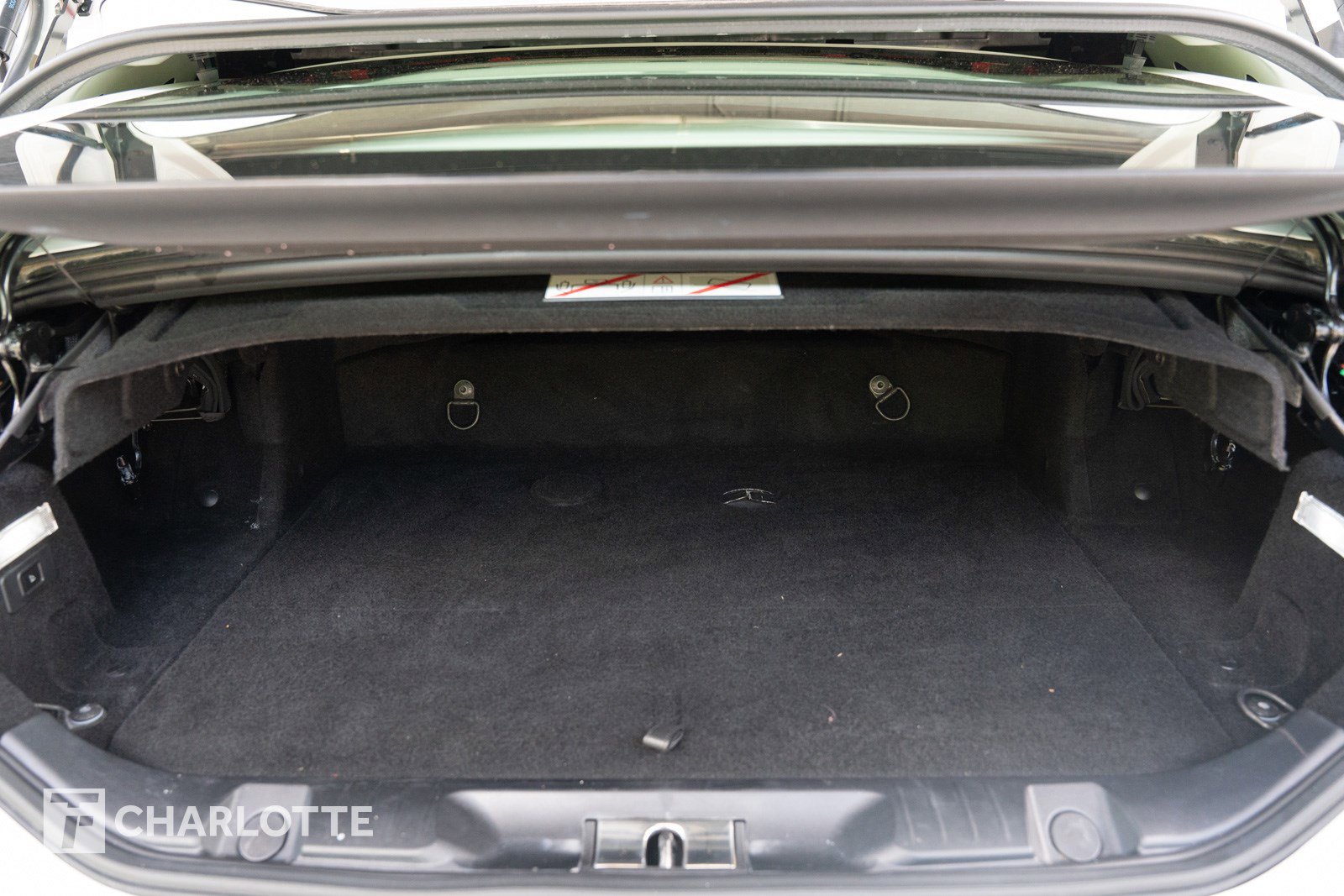 Used 2019 Ferrari Portofino image 38