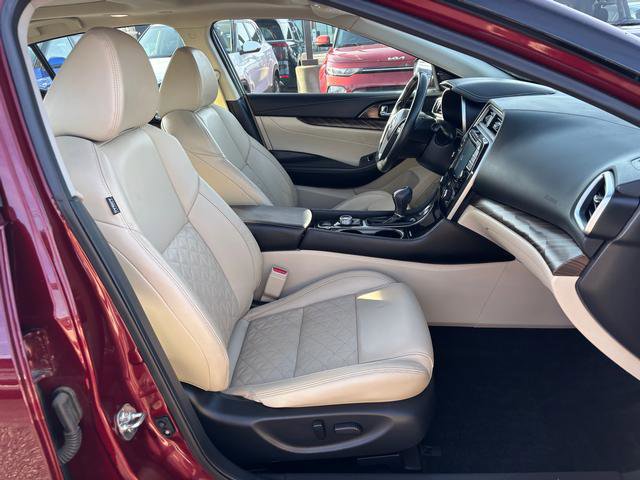 Used 2018 Nissan Maxima Platinum image 15