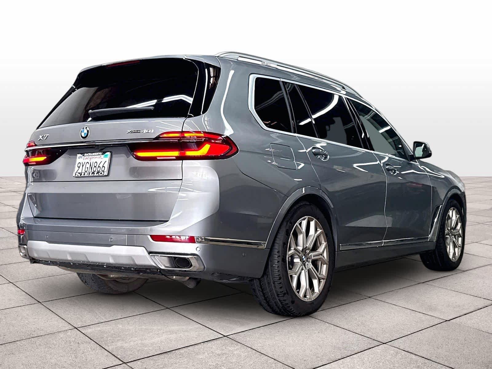 Used 2026 BMW X7 xDrive40i w/ Premium Package AWD/4WD image 16